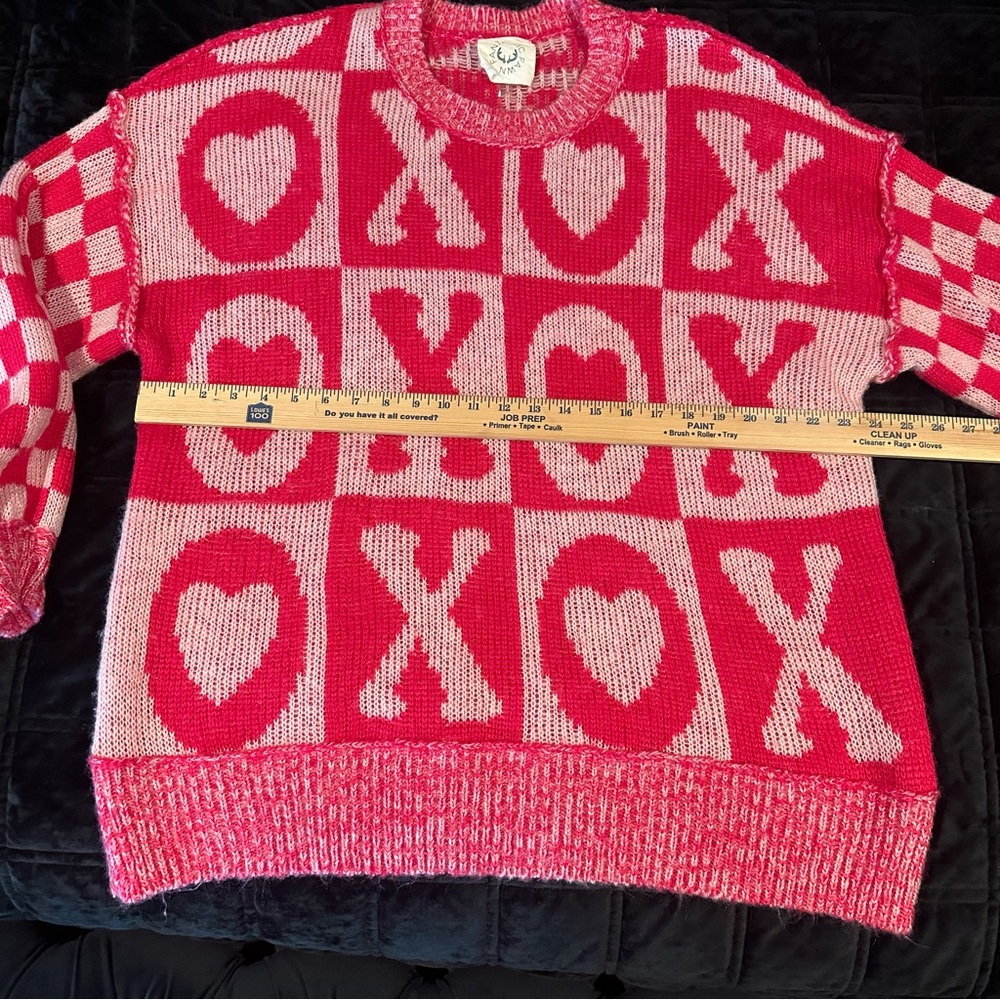 Fantastic Fawn Pink XO Sweater - Picture 3 of 6